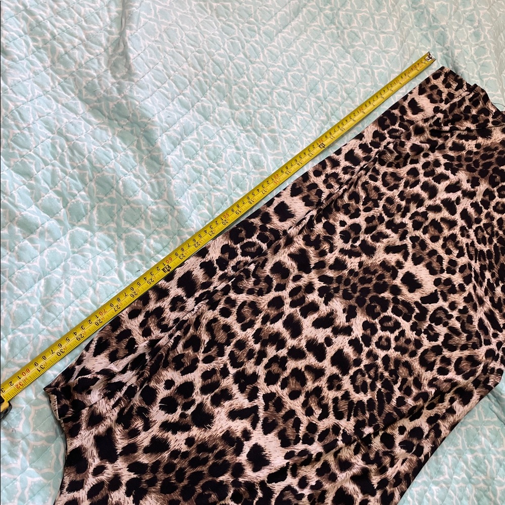 fold over or drop waste leopard print wide leg pants - Picture 5 of 5